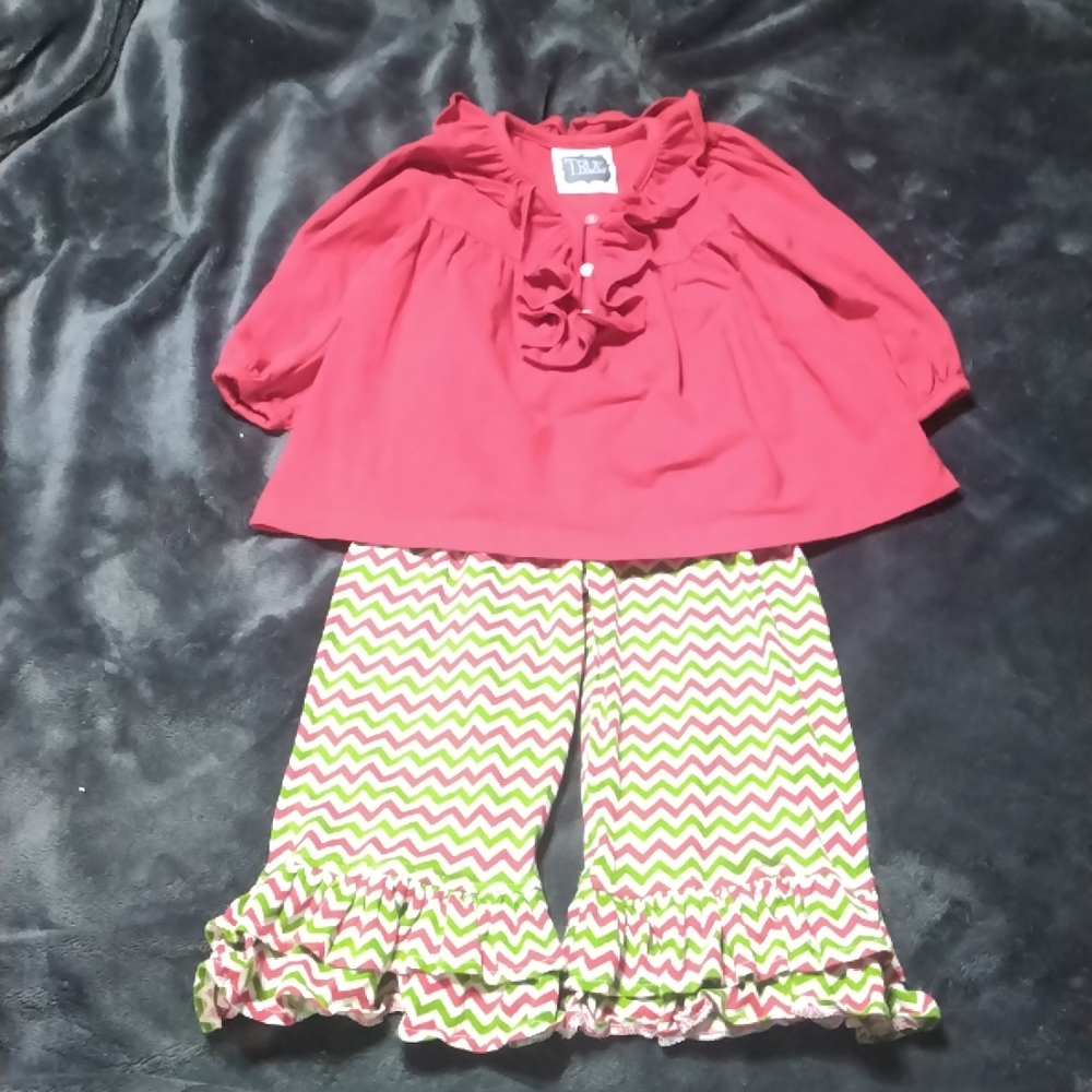 True Brand Christmas outfit size 12M